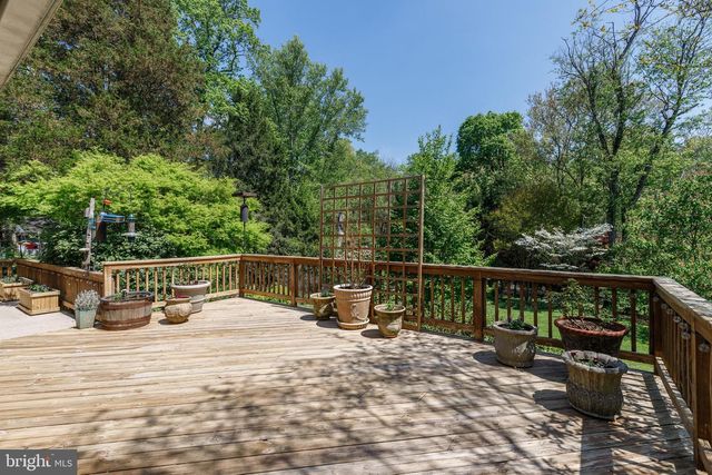 3915 LONGMOOR CIR, Phoenix, MD 21131