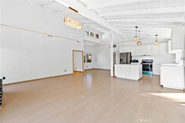 27411 Santa Fe Street, Hemet, CA 92543