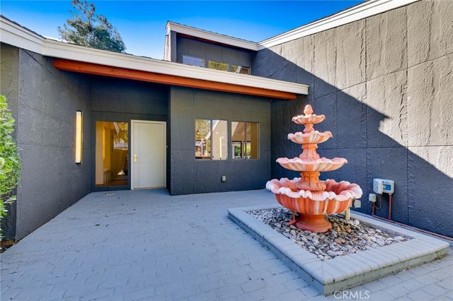 27411 Santa Fe Street, Hemet, CA 92543