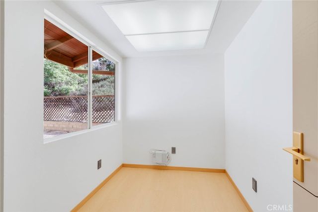 27411 Santa Fe Street, Hemet, CA 92543