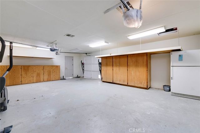 27411 Santa Fe Street, Hemet, CA 92543