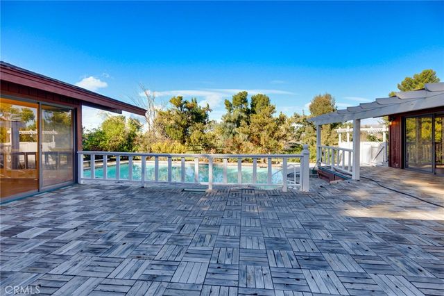 27411 Santa Fe Street, Hemet, CA 92543