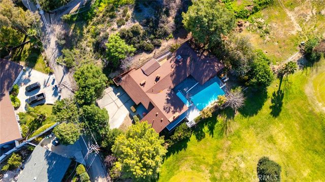 27411 Santa Fe Street, Hemet, CA 92543