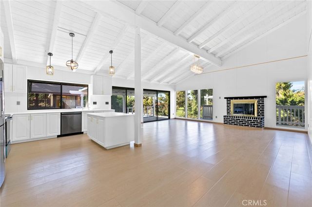 27411 Santa Fe Street, Hemet, CA 92543