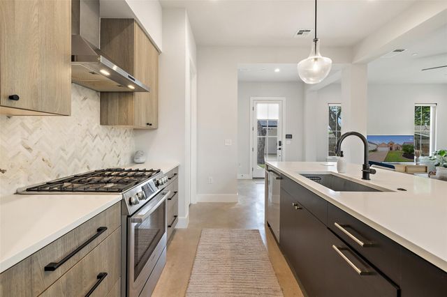 1504 Ruth Ave 3, Austin, TX 78757
