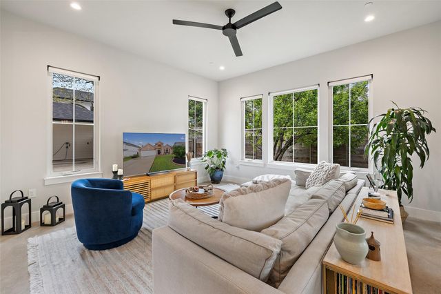 1504 Ruth Ave 3, Austin, TX 78757