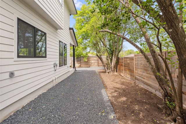 1504 Ruth Ave 3, Austin, TX 78757