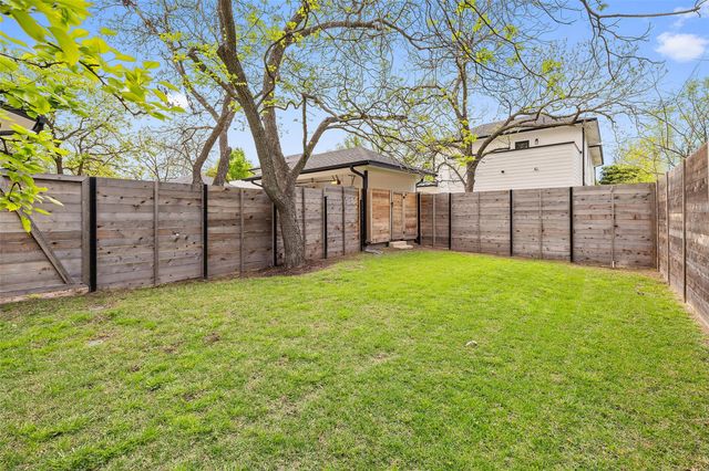 1504 Ruth Ave 3, Austin, TX 78757