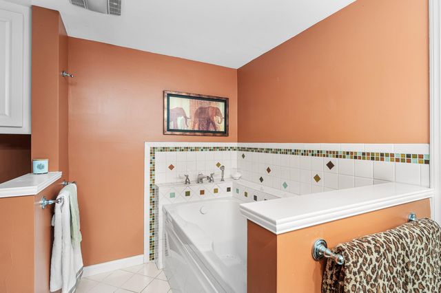 13329 Polo Club Road 206, Wellington, FL 33414