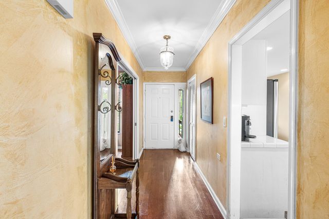 13329 Polo Club Road 206, Wellington, FL 33414