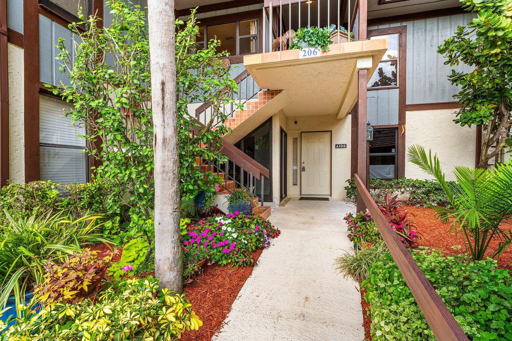 13329 Polo Club Road 206, Wellington, FL 33414