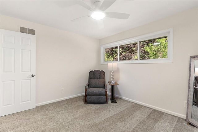 9555 Dunewood Drive, Bridgman, MI 49106
