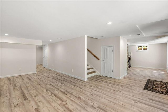 9555 Dunewood Drive, Bridgman, MI 49106
