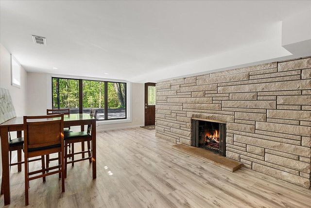 9555 Dunewood Drive, Bridgman, MI 49106