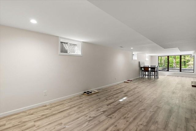 9555 Dunewood Drive, Bridgman, MI 49106