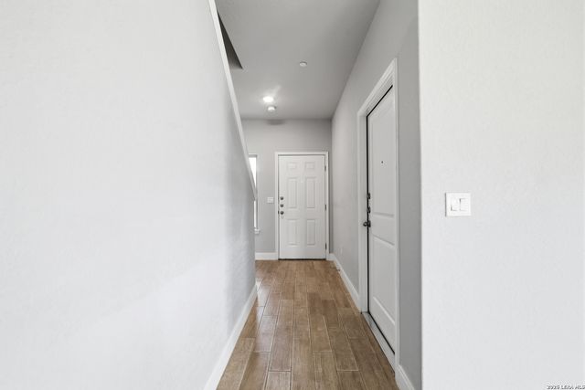 7220 SAVANNAH BRKS, Live Oak, TX 78233