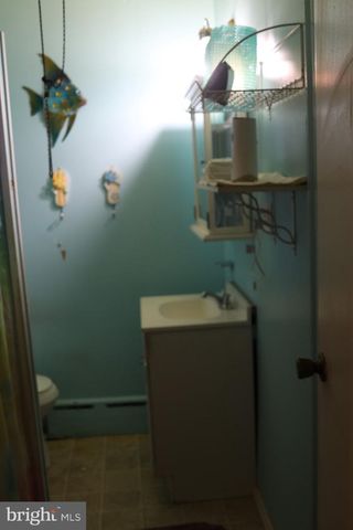 121 E TULPEHOCKEN, Philadelphia, PA 19144