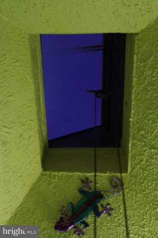 121 E TULPEHOCKEN, Philadelphia, PA 19144