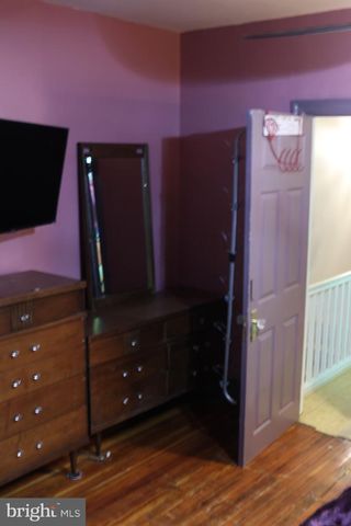 121 E TULPEHOCKEN, Philadelphia, PA 19144