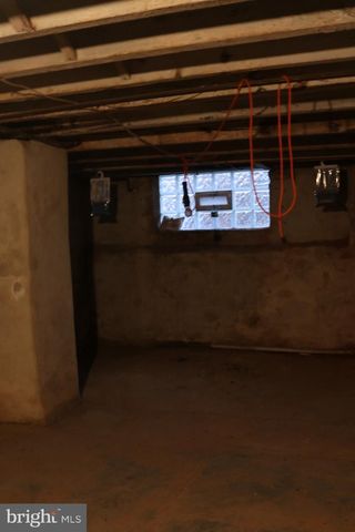 121 E TULPEHOCKEN, Philadelphia, PA 19144