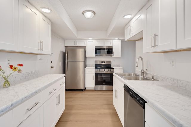 232 S Highland St Apt 601, Memphis, TN 38111