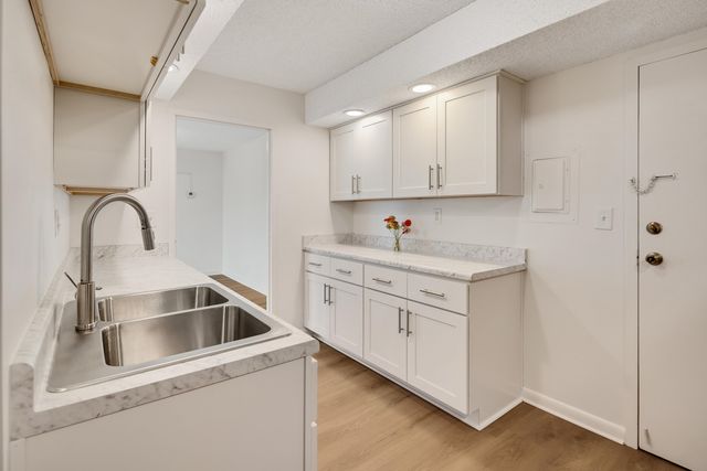 232 S Highland St Apt 601, Memphis, TN 38111