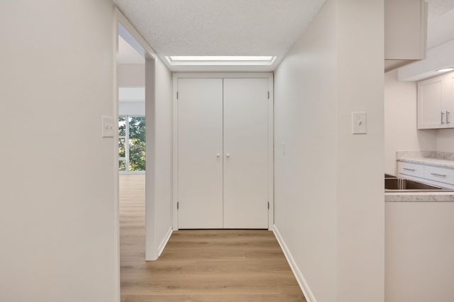 232 S Highland St Apt 601, Memphis, TN 38111