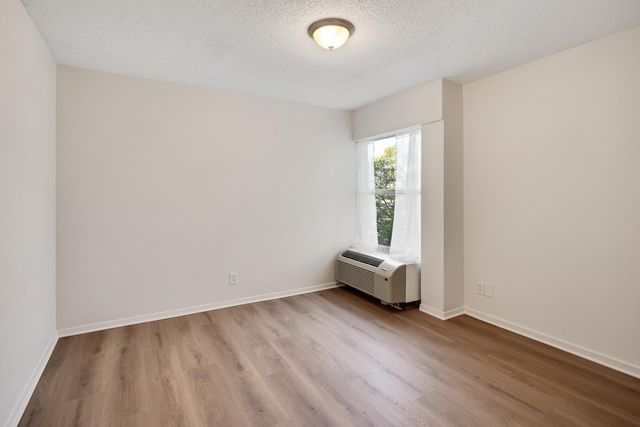 232 S Highland St Apt 601, Memphis, TN 38111