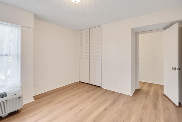 232 S Highland St Apt 601, Memphis, TN 38111