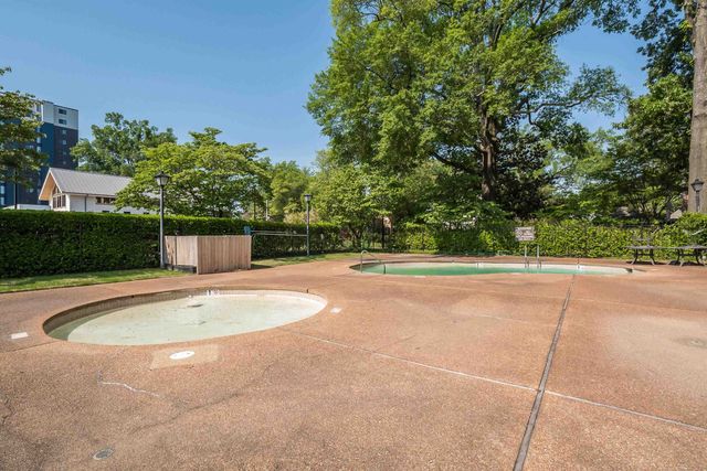 232 S Highland St Apt 601, Memphis, TN 38111