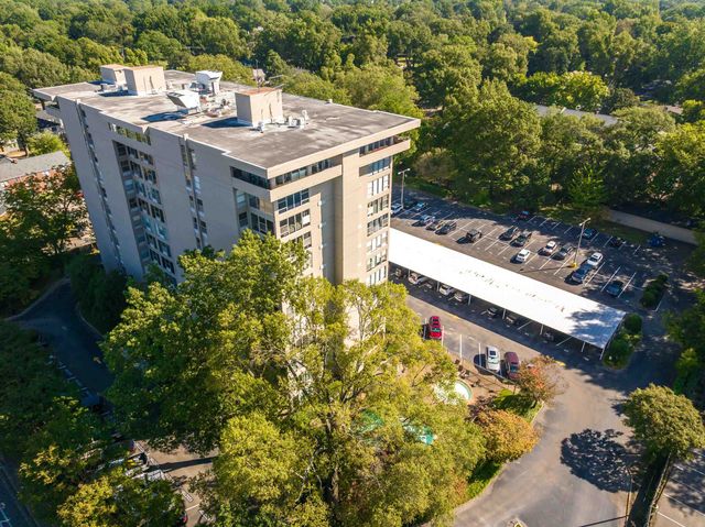232 S Highland St Apt 601, Memphis, TN 38111