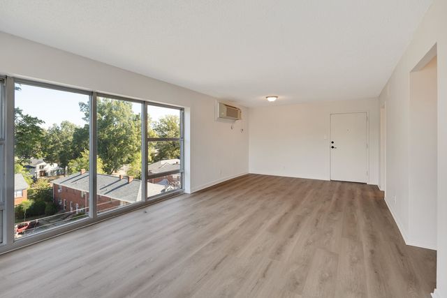 232 S Highland St Apt 601, Memphis, TN 38111