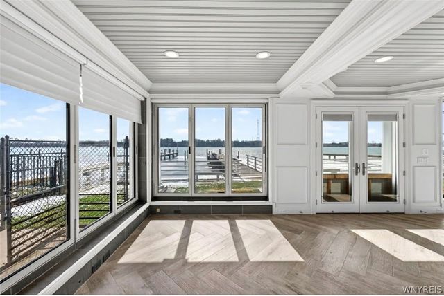 2039 East River Road, Grand Island, NY 14072