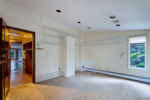 2039 East River Road, Grand Island, NY 14072