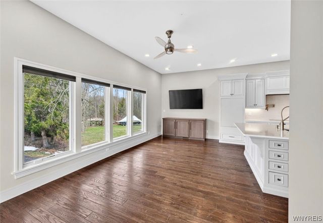 2039 East River Road, Grand Island, NY 14072