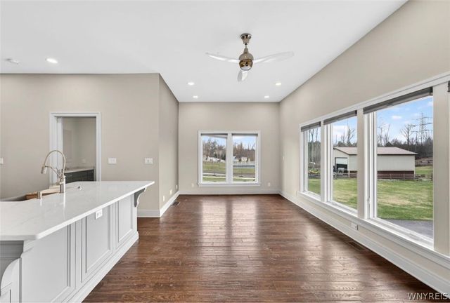 2039 East River Road, Grand Island, NY 14072