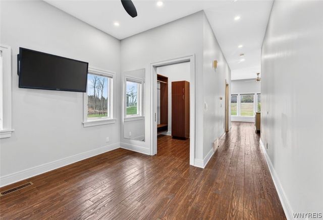 2039 East River Road, Grand Island, NY 14072