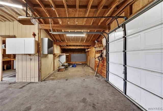 2039 East River Road, Grand Island, NY 14072