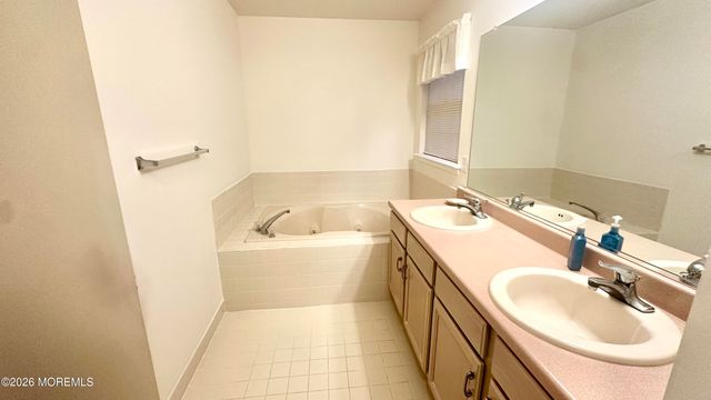 116 Golf View Boulevard, Toms River, NJ 08753