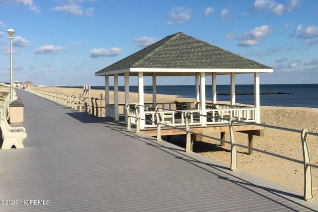 604 Monmouth Avenue, Spring Lake Heights, NJ 07762