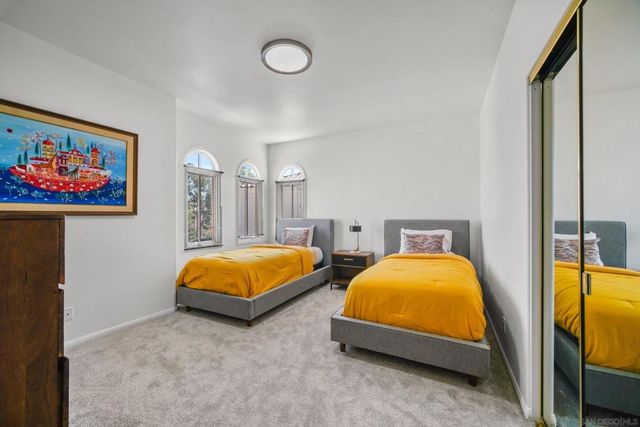 5448 Renaissance, San Diego, CA 92122