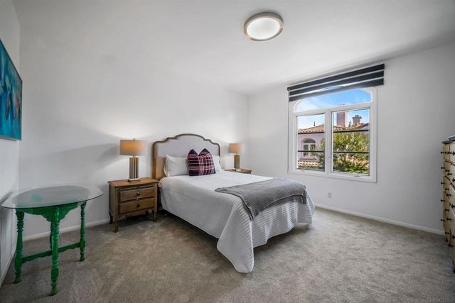 5448 Renaissance, San Diego, CA 92122