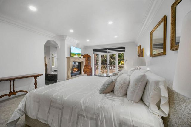 5448 Renaissance, San Diego, CA 92122