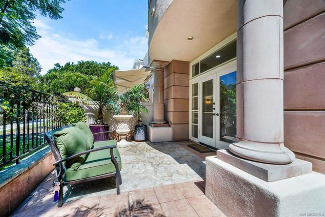 5448 Renaissance, San Diego, CA 92122