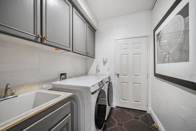 5448 Renaissance, San Diego, CA 92122