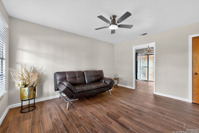 4223 Kilrea Dr, San Antonio, TX 78219