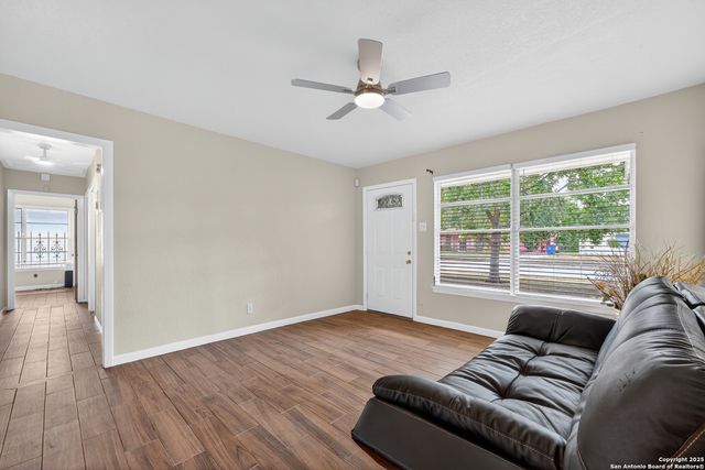4223 Kilrea Dr, San Antonio, TX 78219