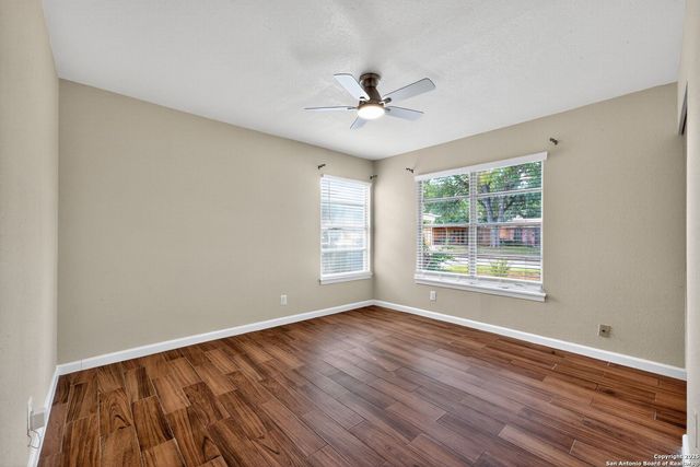 4223 Kilrea Dr, San Antonio, TX 78219