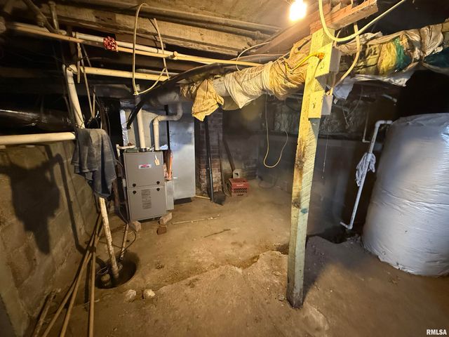 1200 W ADAMS Street, Herrin, IL 62948