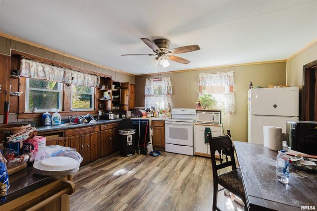 1200 W ADAMS Street, Herrin, IL 62948